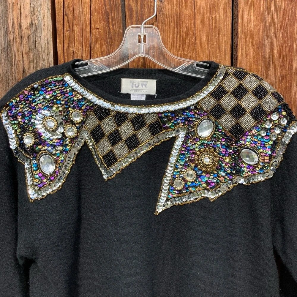 Vintage TJW sequined, angora and wool black sweater size large - Picture 6 of 7